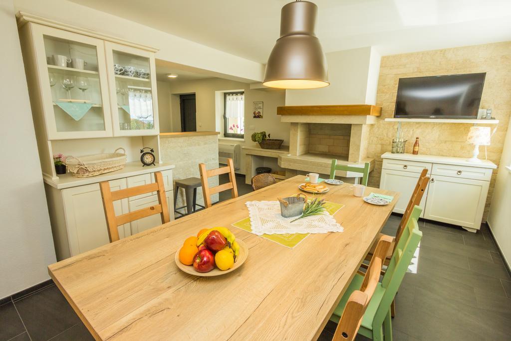 Villa Manus - Boutique Apartments Lovran Buitenkant foto
