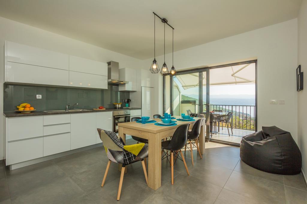 Villa Manus - Boutique Apartments Lovran Buitenkant foto